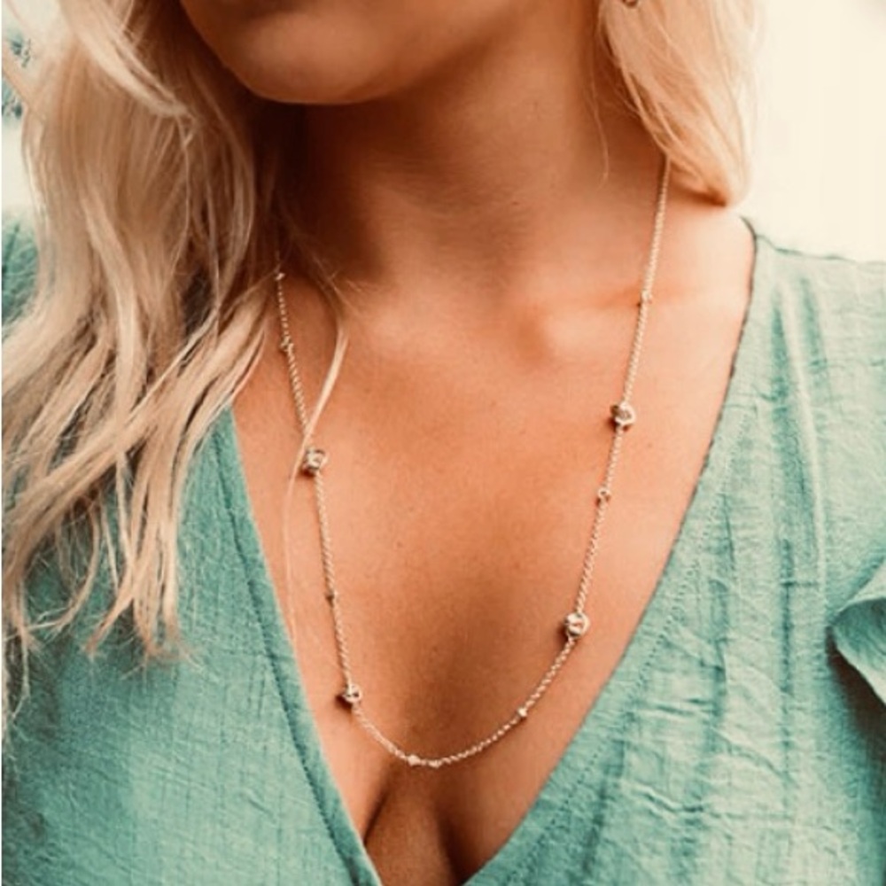 Rare Kendra Scott Gold Presleigh Love Knot Adjustable Necklace